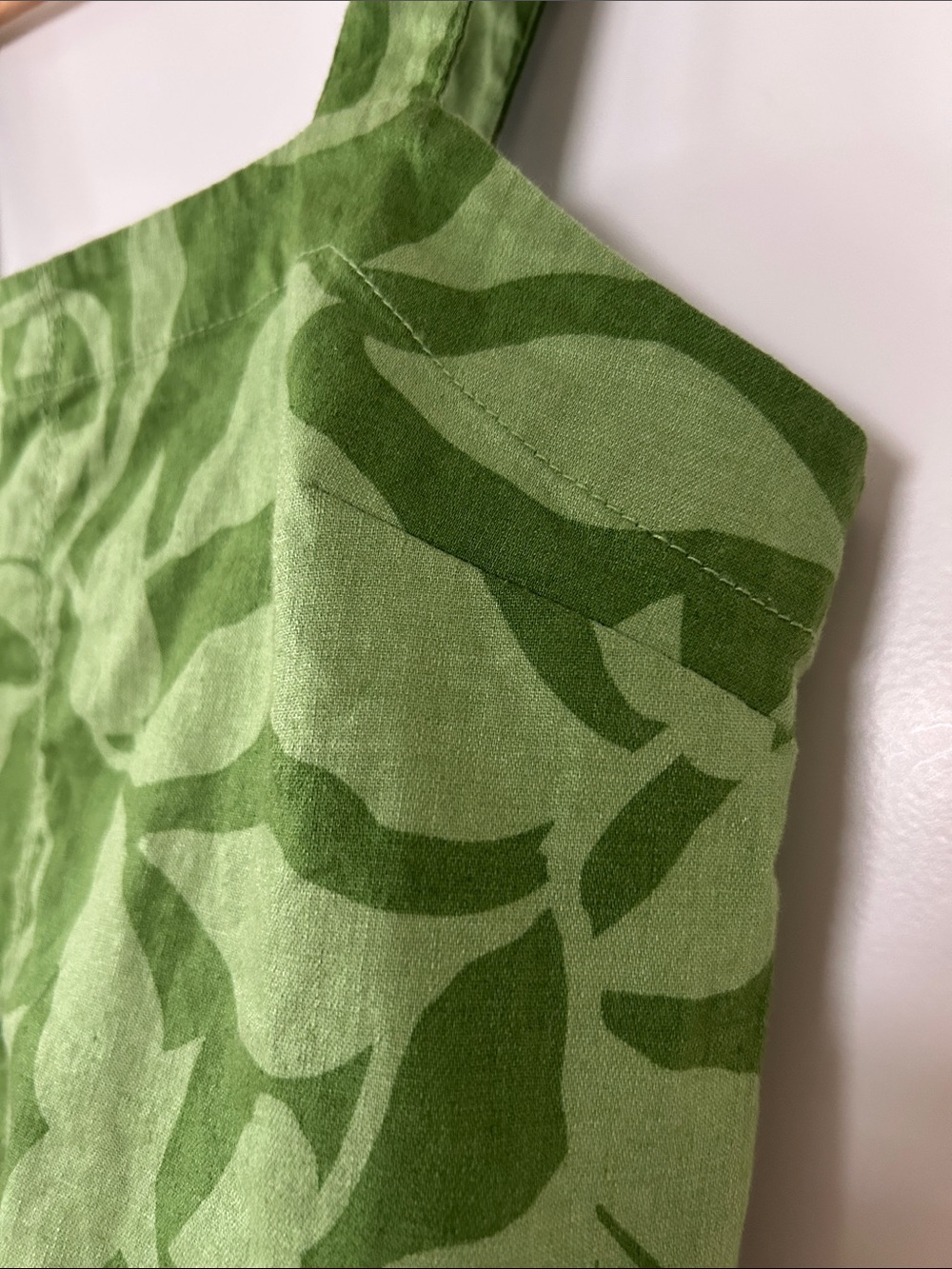 Banana Republic Crop Top Sz M w MEASUREMENTS Green Leaf Print Linen Adj. Straps - Picture 5 of 12